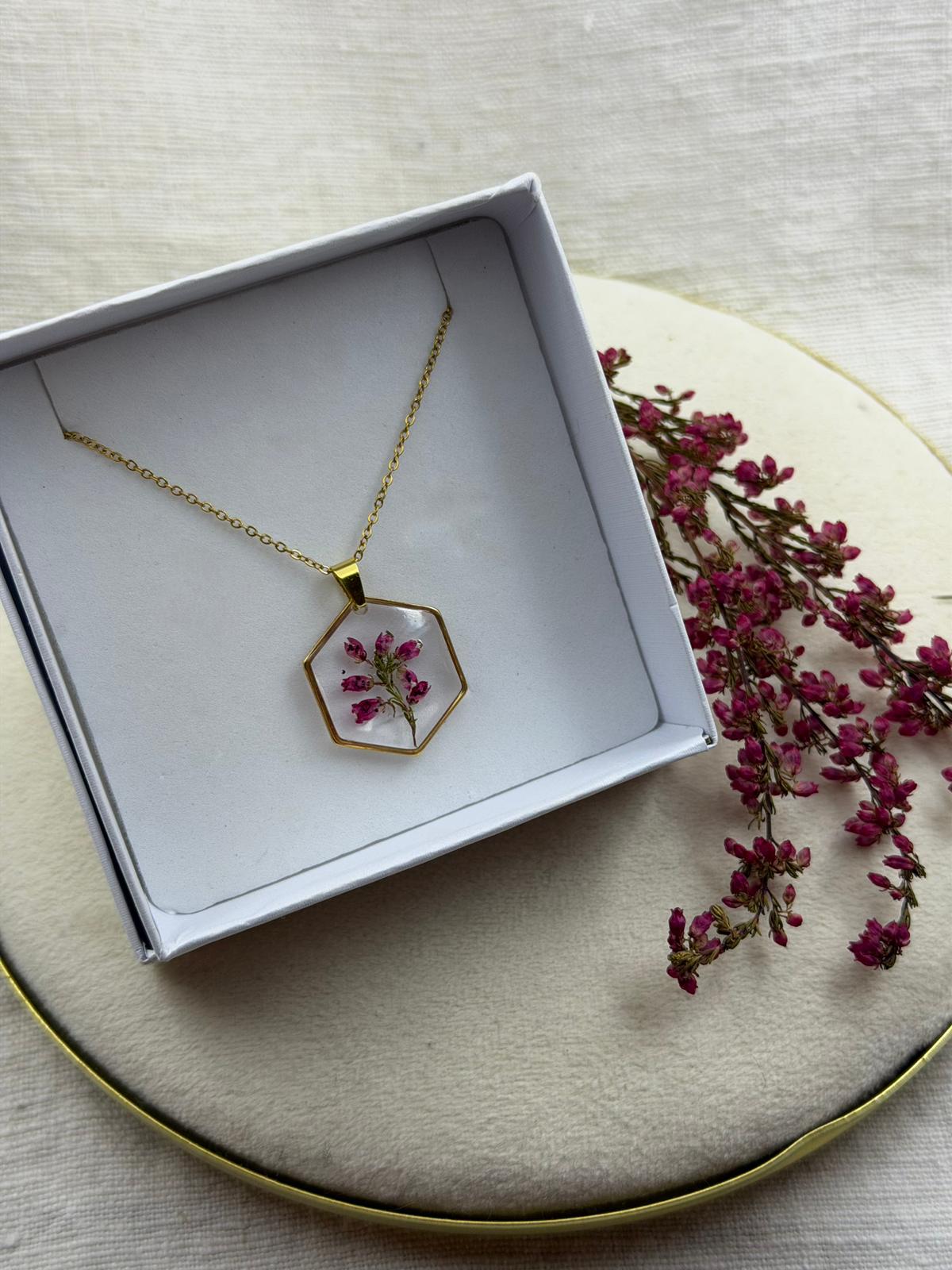 Colar Erica Hexagonal