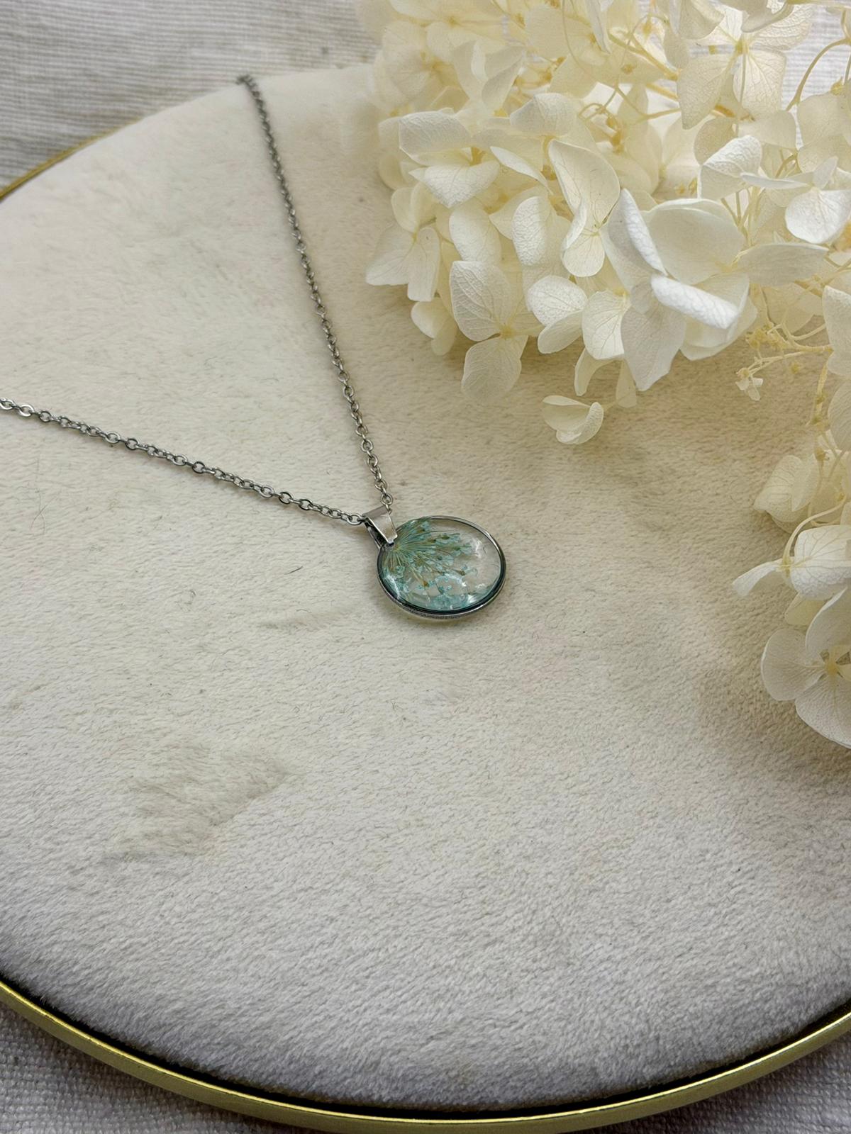 Colar Mini Flor de Cenoura